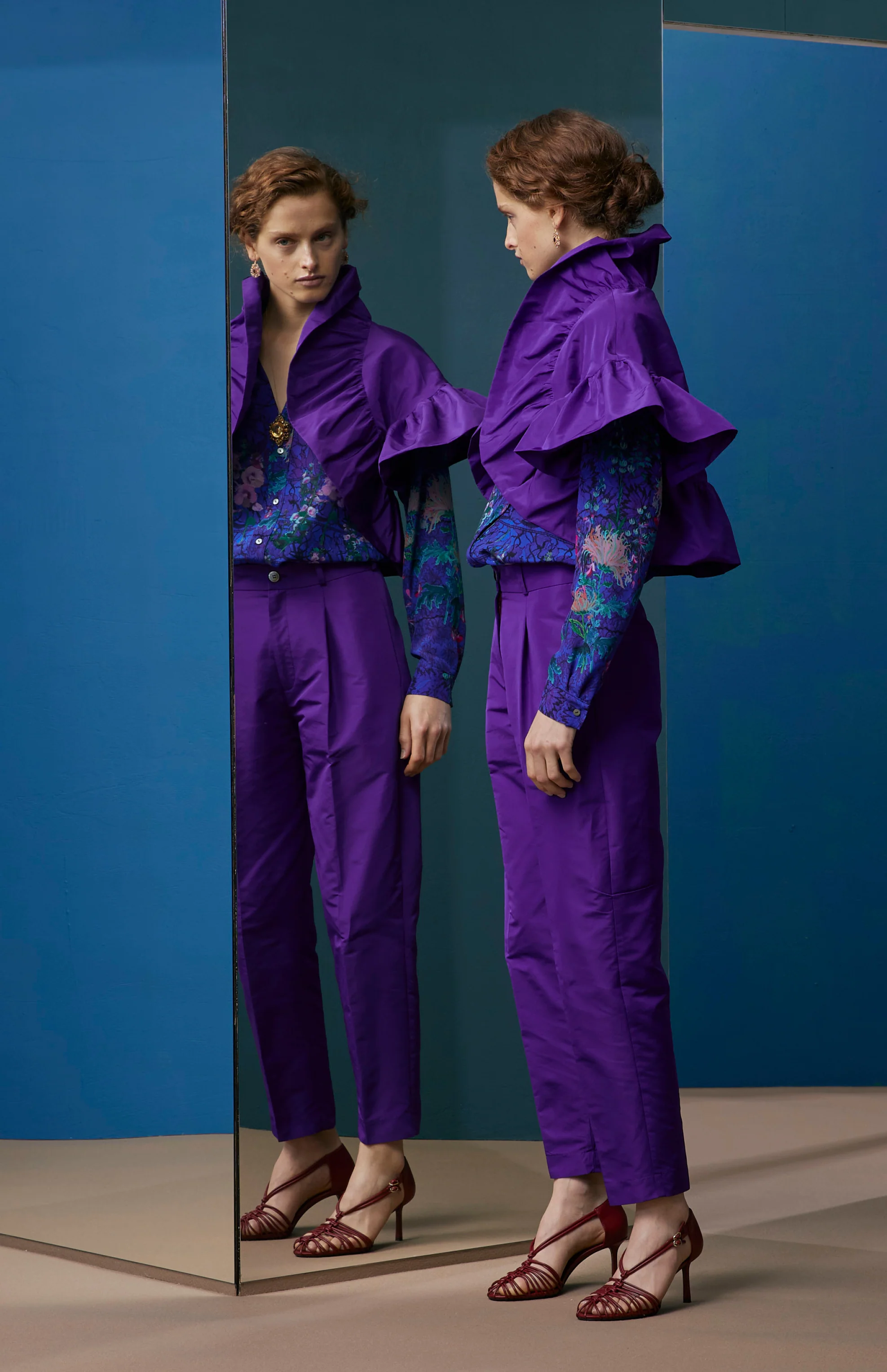 FW25-AM01 LILAC Bolero en tafetán con volantes en cuello y manga. - Image 3