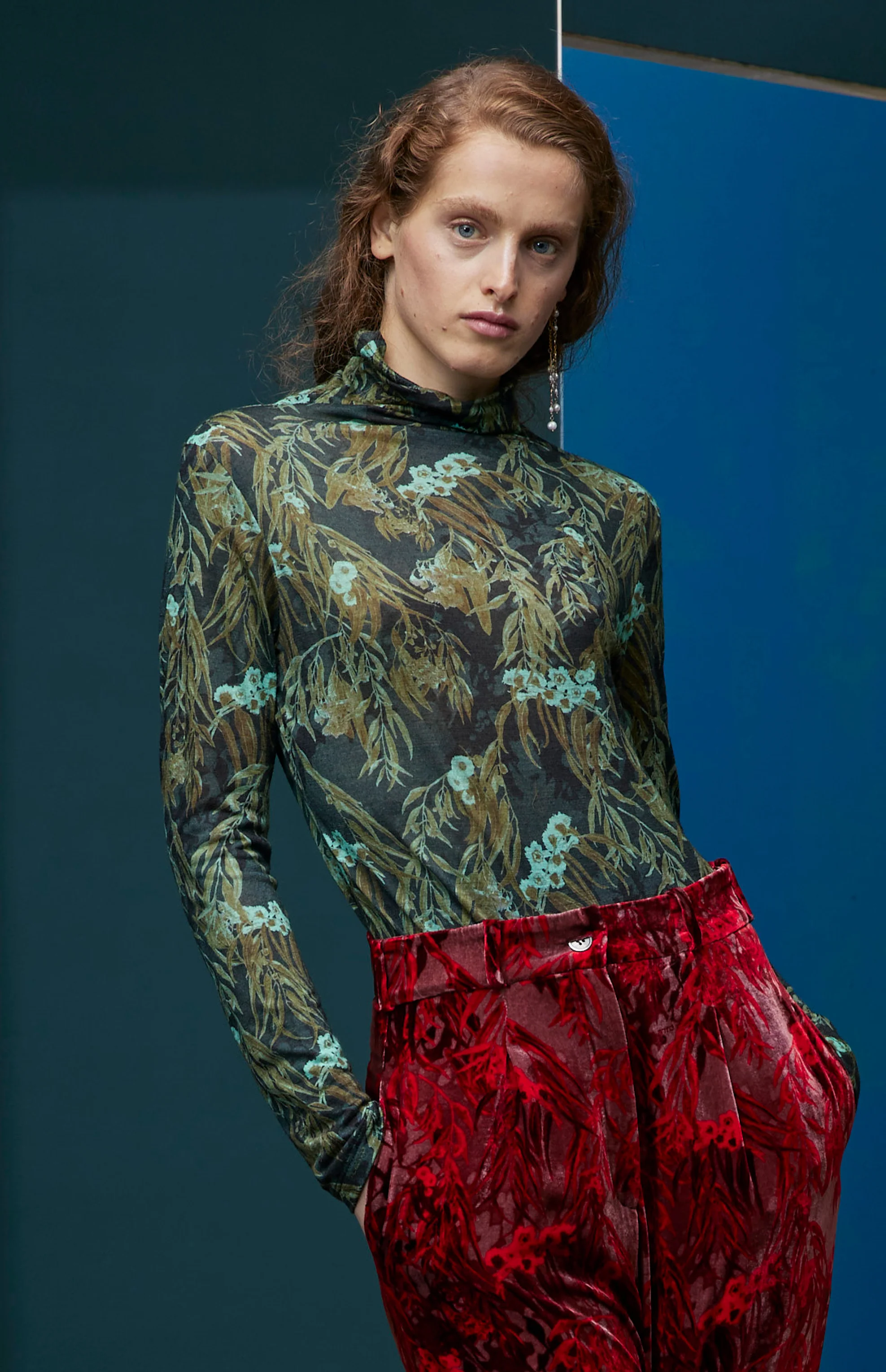 FW25-B021 Blusa de punto de lana estampado "Eucaliptos" - Image 4