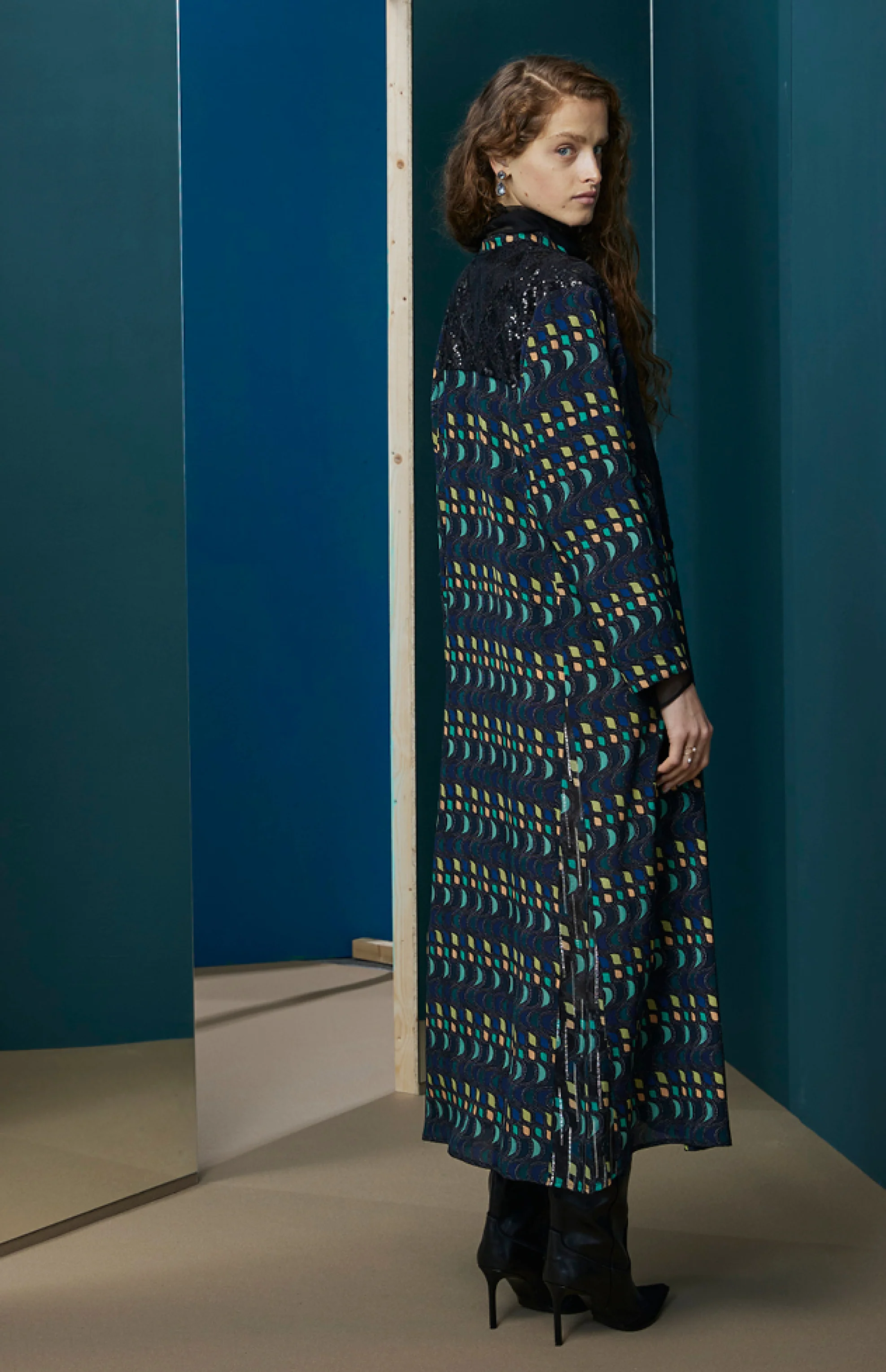 FW25-V001 Vestido Kaftán estampado "Geométrico" - Image 3