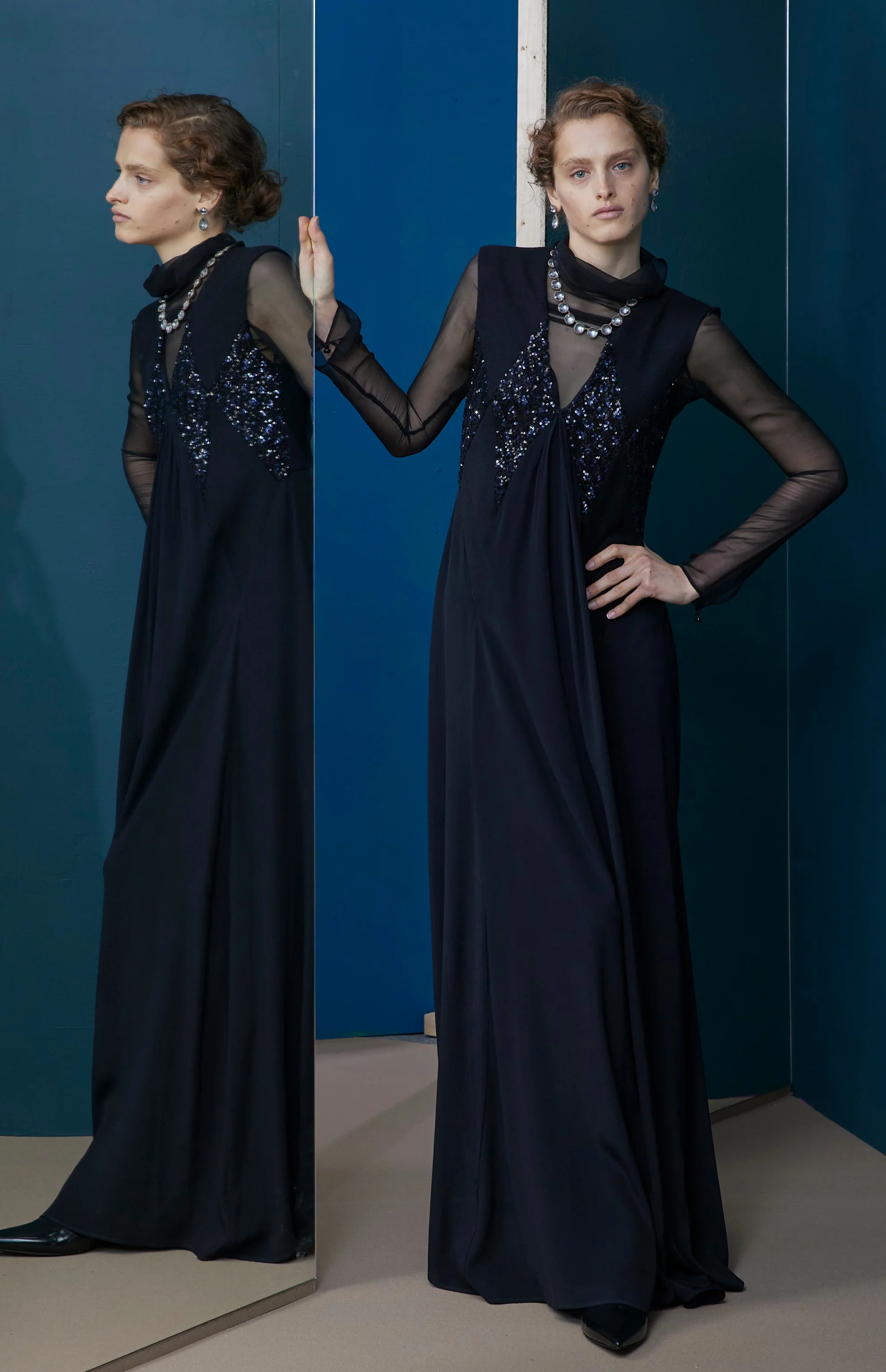 FW25-V006 Vestido Patchwork Triángulos de Lentejuela - Image 3