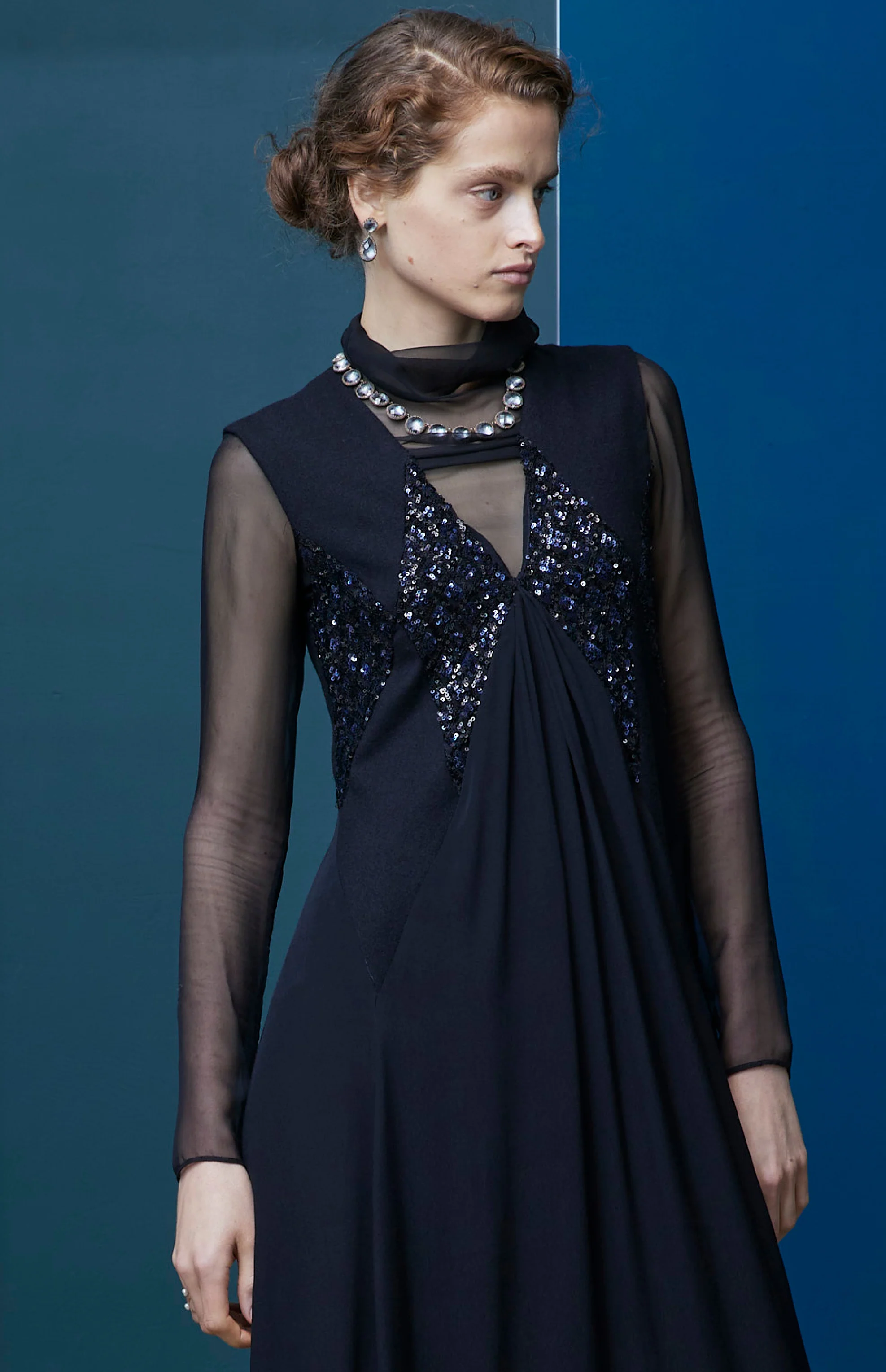 FW25-V006 Vestido Patchwork Triángulos de Lentejuela - Image 4