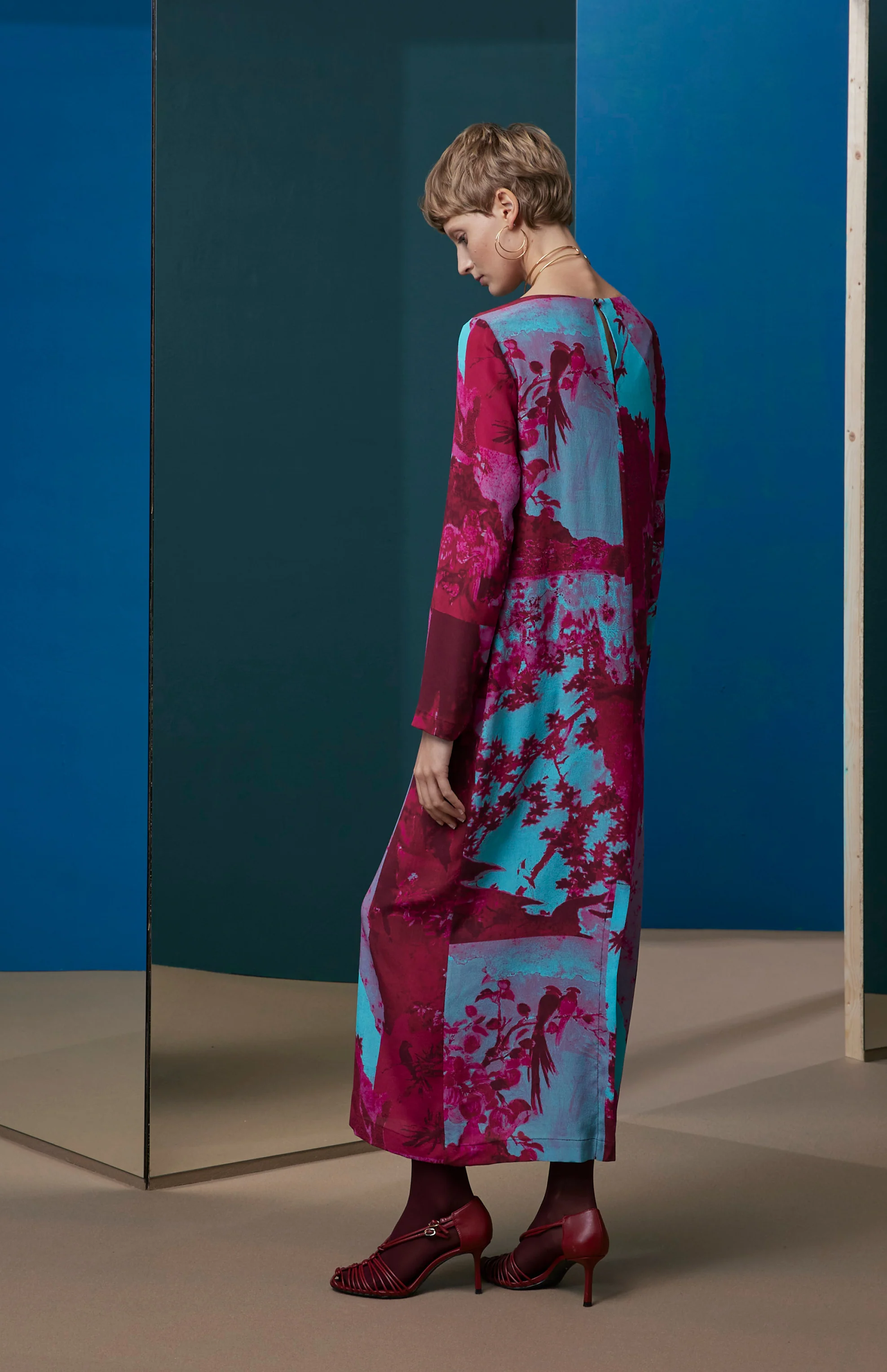 FW25-V017 Vestido recto estampado "Papel pintado" - Image 4